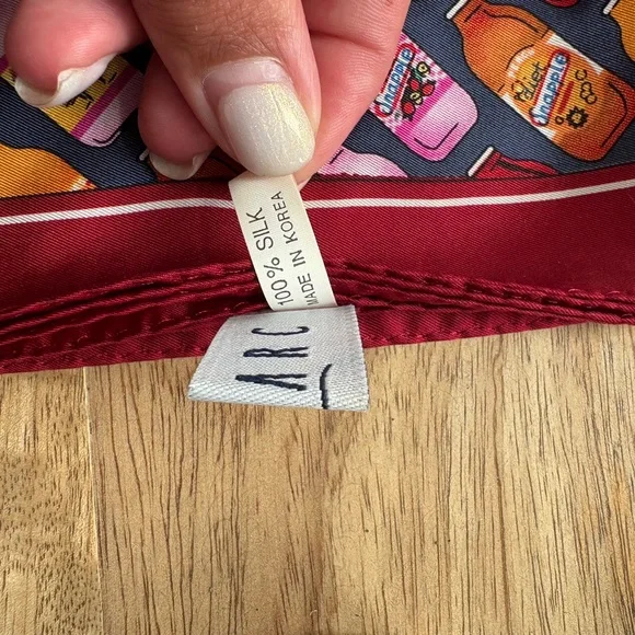 Silk Snapple Scarf - Picture 5 of 7